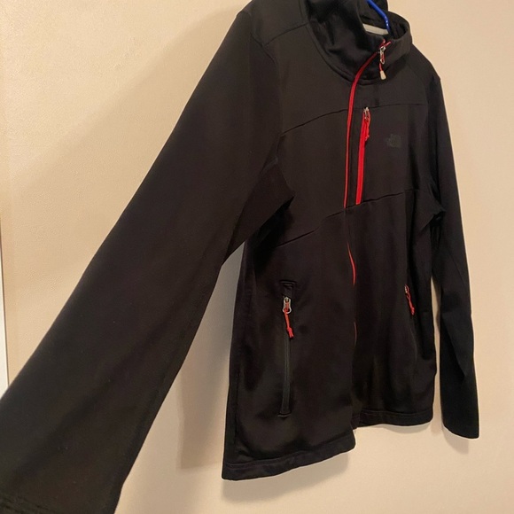 The North Face Black and Red Lightweight Jacket - Picture 2 of 8